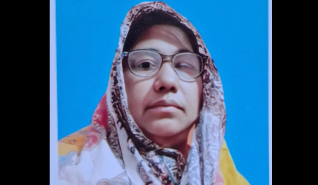 বরিশালে কাভার্ড-ভ্যানের চাপায় নারী নিহত